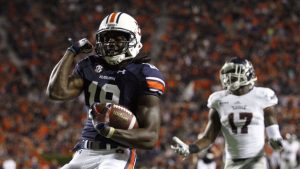 Auburn flexes its muscle against FAU