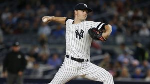 Reds acquire Gray from Yankees to bolster rotation