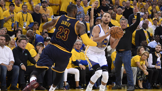 Jun 1, 2017; Oakland, CA, USA; Golden State Warriors guard Stephen Curry (30) shoots against Cleveland Cavaliers forward LeBron James (23) in the second half of the 2017 NBA Finals at Oracle Arena. Photo Credit: Kyle Terada-USA TODAY Sports