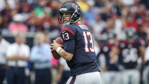 Texans trade QB Yates to Falcons for LB Dent