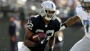 Raiders sign CB Jones to extension