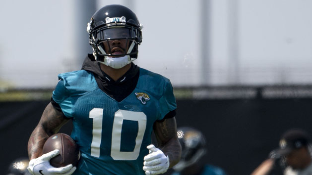Jun 3, 2019; Jacksonville, FL, USA; Jacksonville Jaguars wide receiver Terrell Pryor Sr (10) runs with the ball during organized team activities at TIAA Bank Field. Photo Credit: Douglas DeFelice-USA TODAY Sports