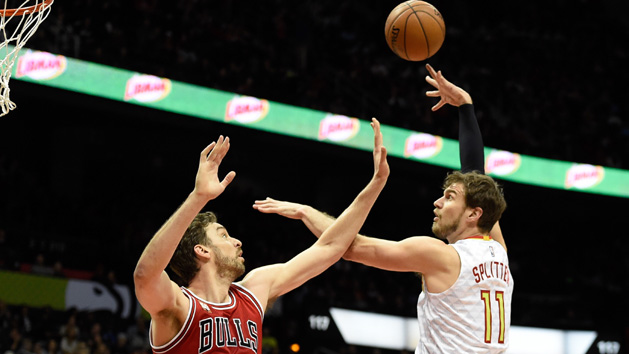 Jan 9, 2016; Atlanta, GA, USA; Atlanta Hawks center Tiago Splitter (11) shoots over Chicago Bulls center Pau Gasol (16) during the first half at Philips Arena. Photo Credit: Dale Zanine-USA TODAY Sports