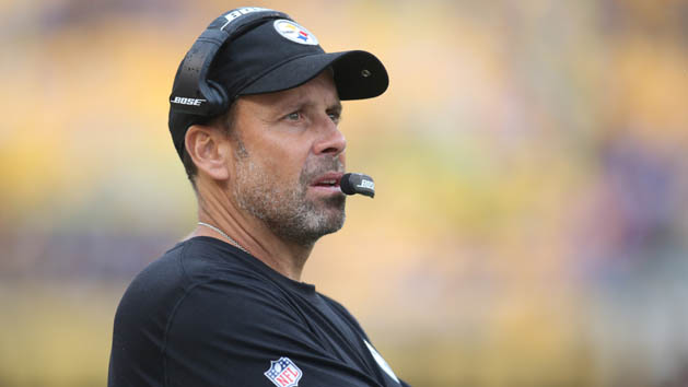 Oct 8, 2017; Pittsburgh, PA, USA; Pittsburgh Steelers offensive coordinator Todd Haley looks on from the sidelines against the Jacksonville Jaguars during the fourth quarter at Heinz Field. Jacksonville won 30-9. Photo Credit: Charles LeClaire-USA TODAY Sports