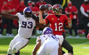 Tampa Bay Win Over Minnesota Keeps Playoffs in Play