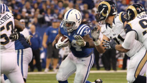 Richardson vows to be elite; Murray goes to rival