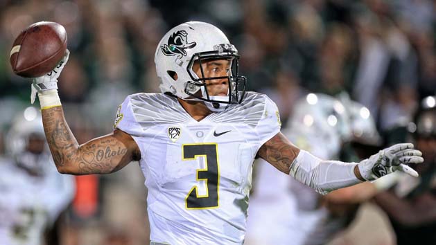 Sep 12, 2015; East Lansing, MI, USA; Oregon Ducks quarterback Vernon Adams Jr. (3) attempts to throw the ball against the Michigan State Spartans during the 2nd half of a game at Spartan Stadium. MSU won 31-28. Mandatory Credit: Mike Carter-USA TODAY Sports
