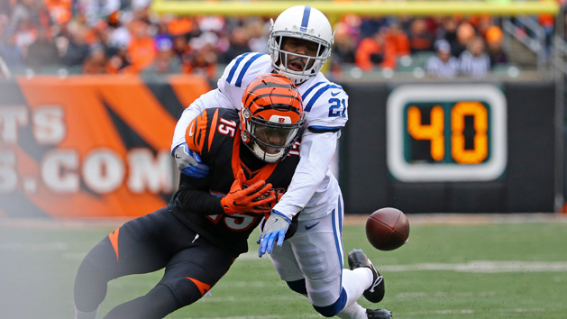 Oct 29, 2017; Cincinnati, OH, USA; Indianapolis Colts cornerback Vontae Davis (21) breaks up a pass for Cincinnati Bengals wide receiver John Ross (15) in the first half at Paul Brown Stadium. Photo Credit: Aaron Doster-USA TODAY Sports
