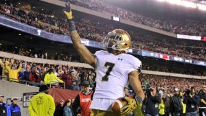 No. 9 Notre Dame scores late to edge No. 21 Temple