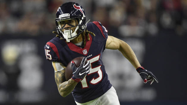Jan 7, 2017; Houston, TX, USA; Houston Texans wide receiver Will Fuller (15) runs the ball during the fourth quarter of the AFC Wild Card playoff football game against the Oakland Raiders at NRG Stadium. Photo Credit: Jerome Miron-USA TODAY Sports