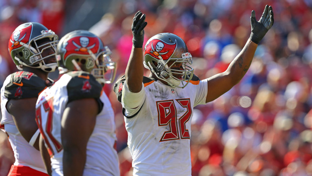 Nov 13, 2016; Tampa, FL, USA; Tampa Bay Buccaneers defensive end William Gholston (92) against the Chicago Bears at Raymond James Stadium. The Buccaneers won 36-10. Photo Credit: Aaron Doster-USA TODAY Sports