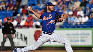 Red-hot Mets try for sweep of Marlins