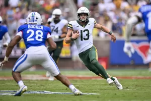 Baylor Quarterback Sawyer Robertson
